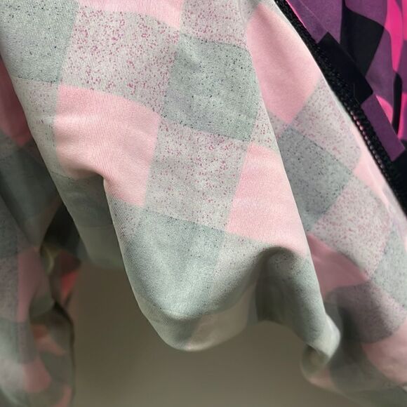 NWOT Xhilaration checkered tankini swim suit top. Size 3. Plus Junior - Picture 3 of 7